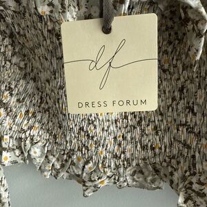 Dress Forum Ruffled Floral Blouse